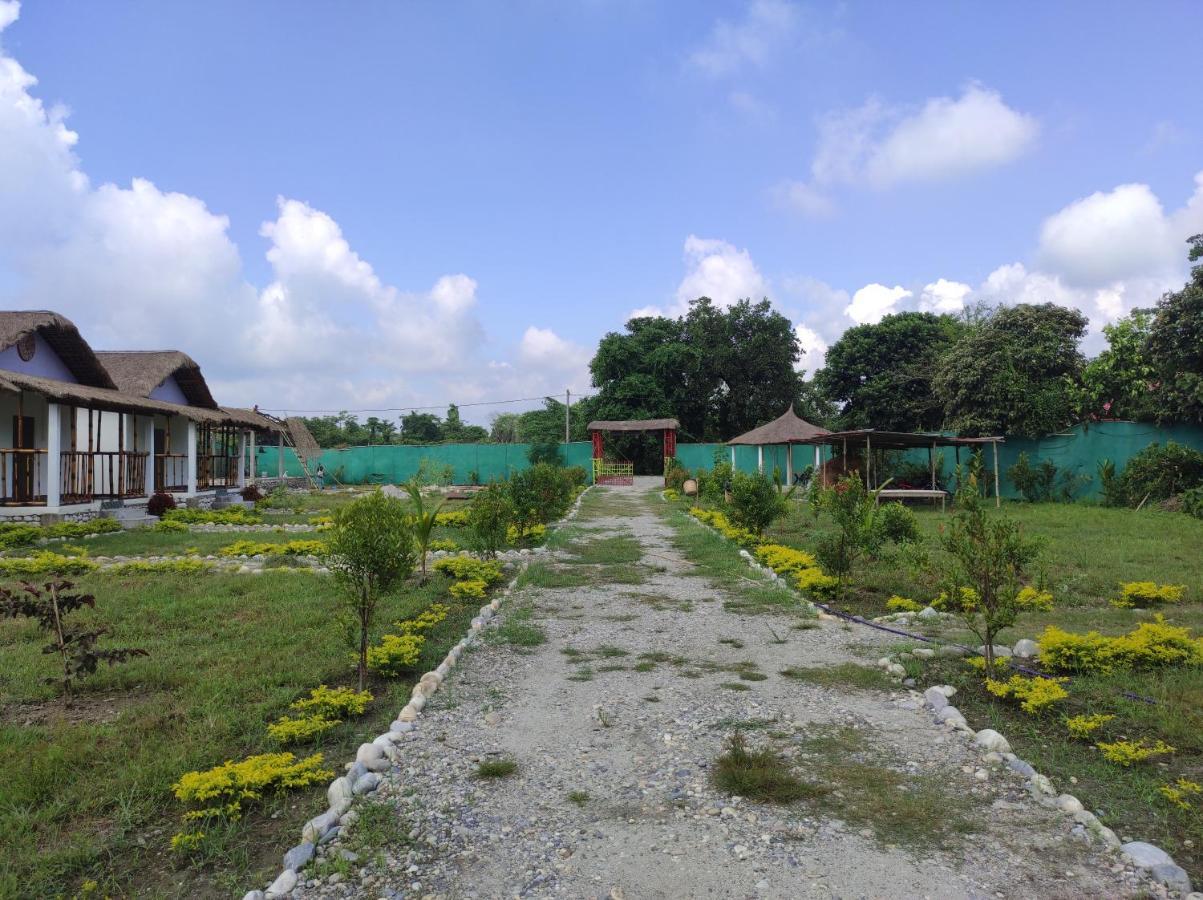 Falcon Jungle Resort Jyoti Gaon Exterior photo